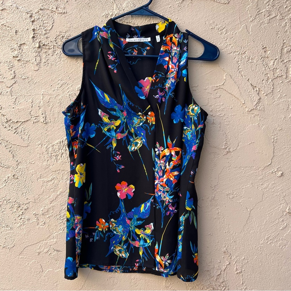 Violet and Claire - beautiful blouse! Black with colorful print/pattern, size M.